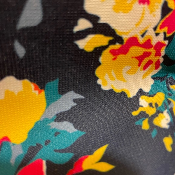 Rain coat - Picture 4 of 6